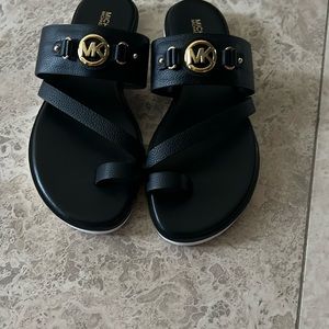 BRAND NEW MICHAEL KORS SANDALS